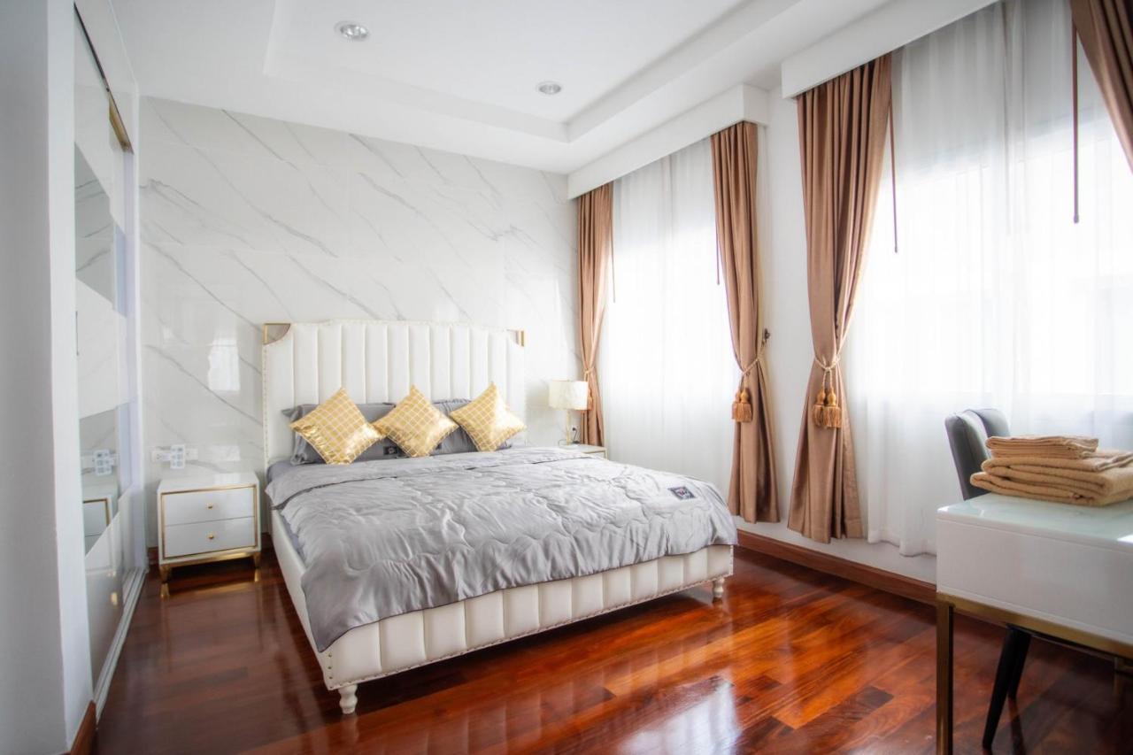 Kw Pool Villa Pattaya Buitenkant foto